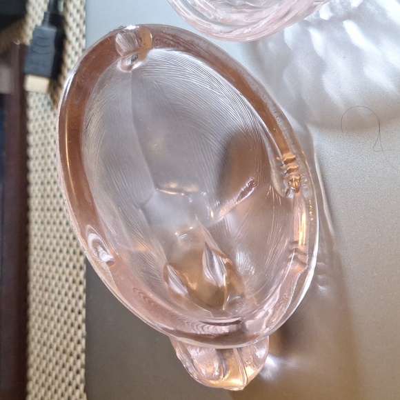 Embossed Pink Glass Bunny on Woven Basket Style Nest Trinket/Candy Dish - Picture 5 of 9